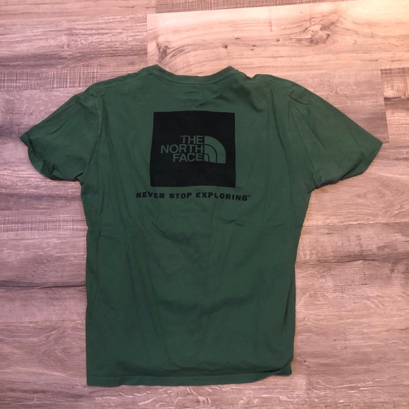 North face T - Picture 2 of 2